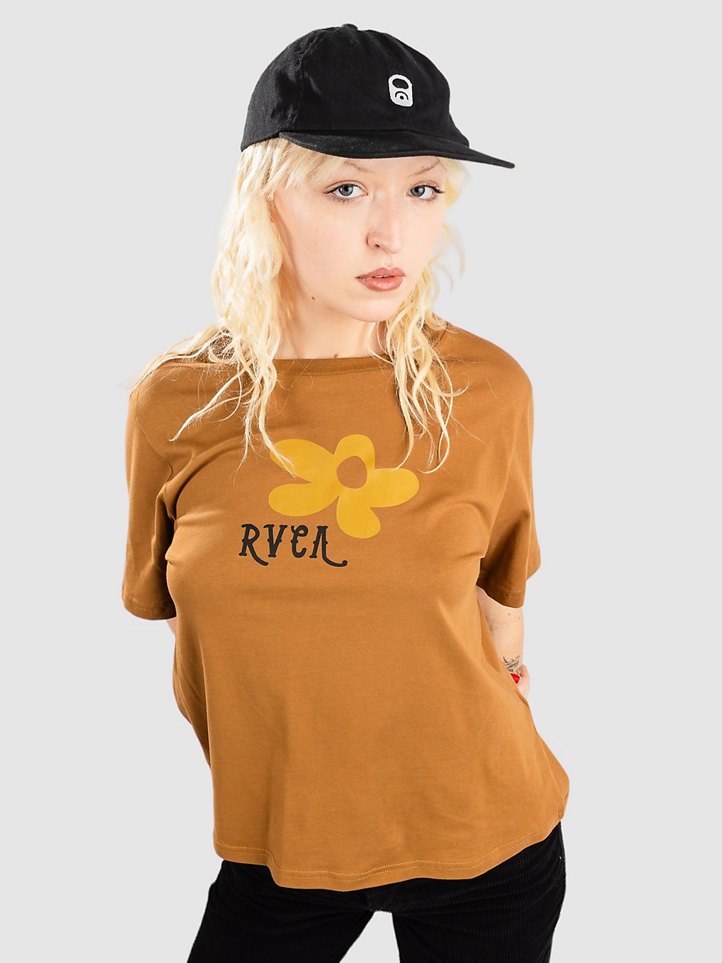 Image of RVCA Daisy T-Shirt marrone