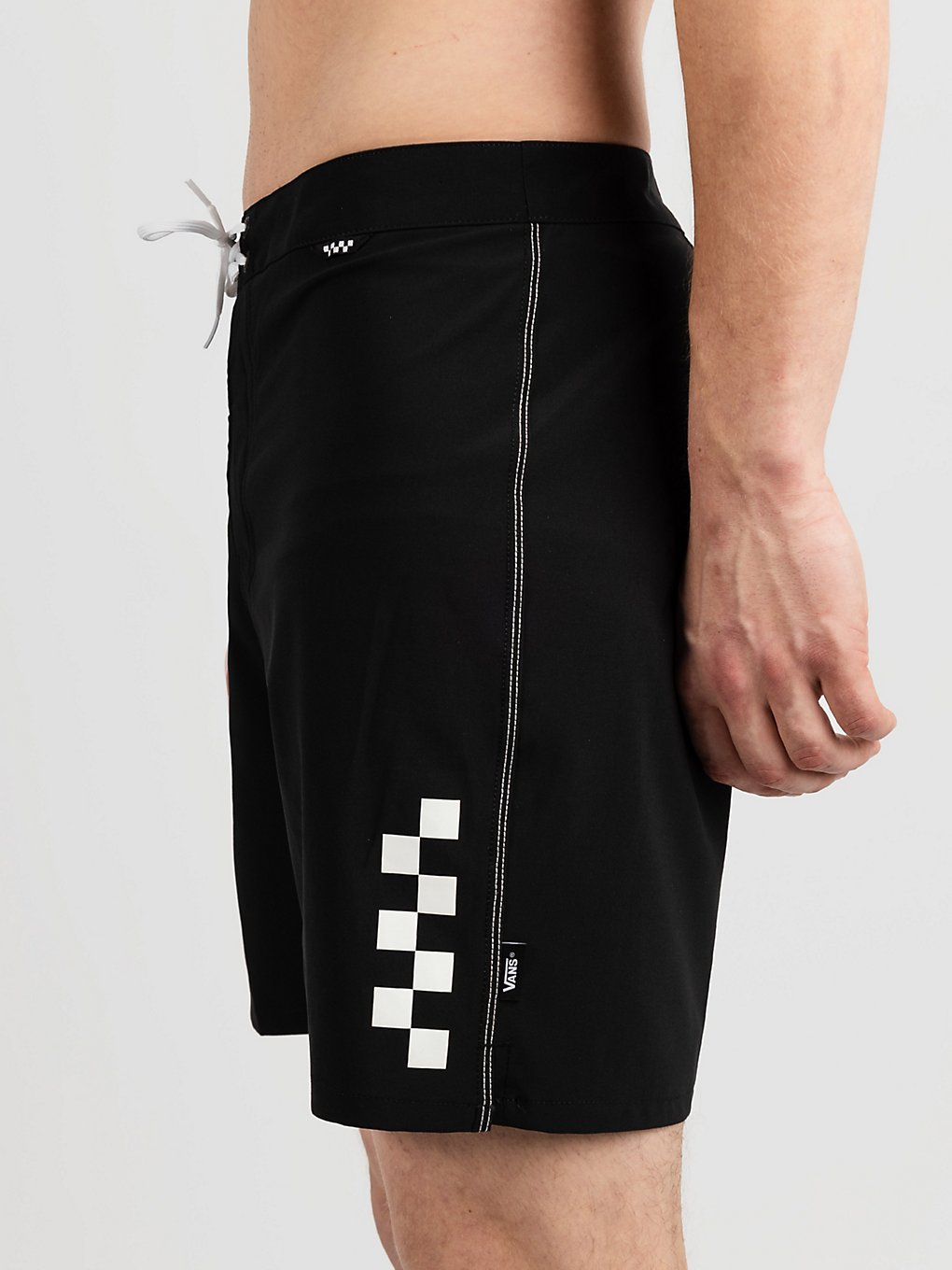 Image of Vans The Daily Solid Boardshorts nero