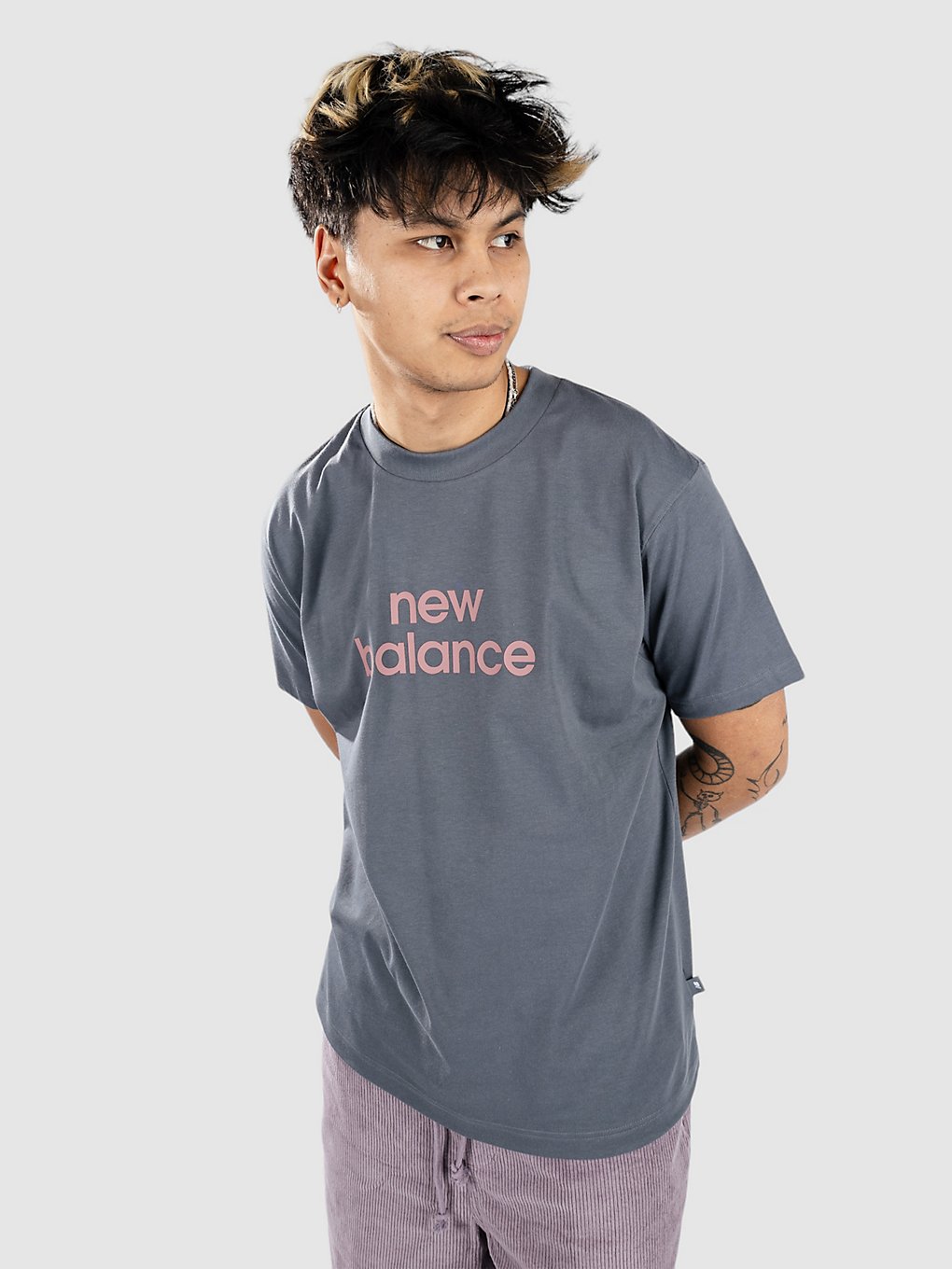 Image of New Balance Linear Logo Relaxed T-Shirt grigio