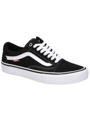 vans negras y grises