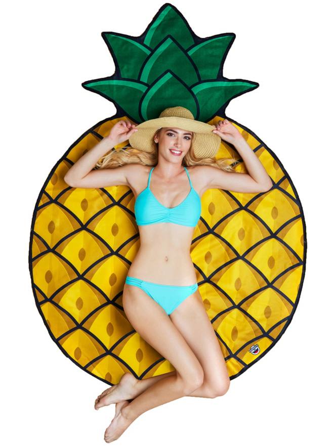 Big Mouth Toys Giant Pineapple Beach Towel