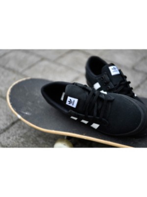 Kiel Skate Shoes