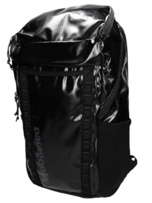 black hole patagonia 32l