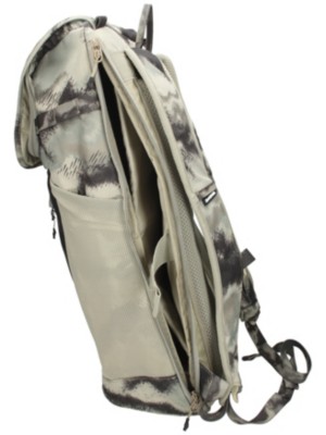 dakine concourse 28l