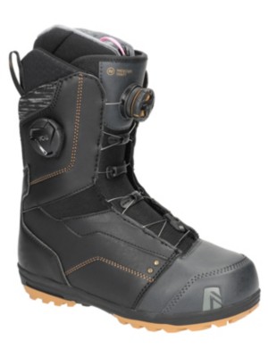 blue tomato snowboard boots