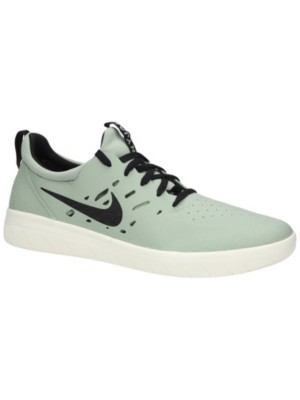 Nike SB Nyjah Free Skate Shoes