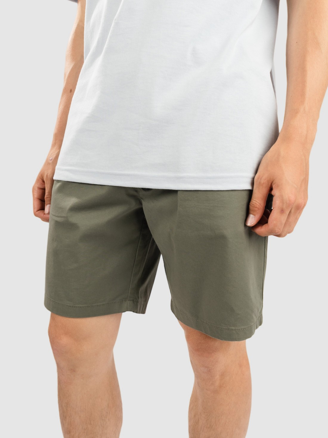 REELL Reflex Easy LW Shorts light olive