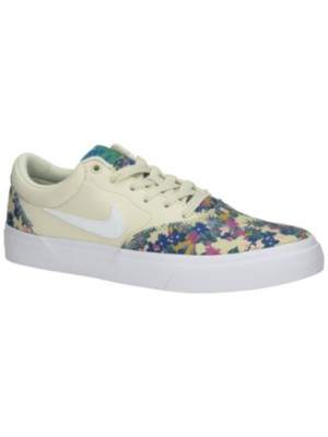 Buy Nike Charge Premium Sneakers online at Blue Tomato
