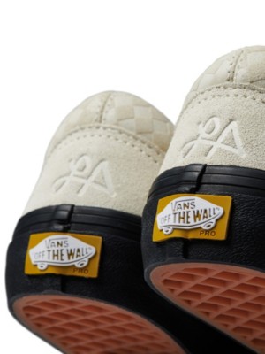 lizzie armanto old skool pro