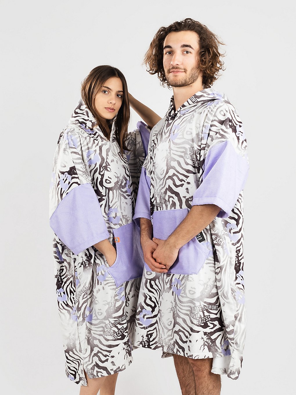 After Pro Series Surf Poncho maud lecar