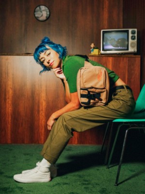 Lizzie Armanto Heuptas