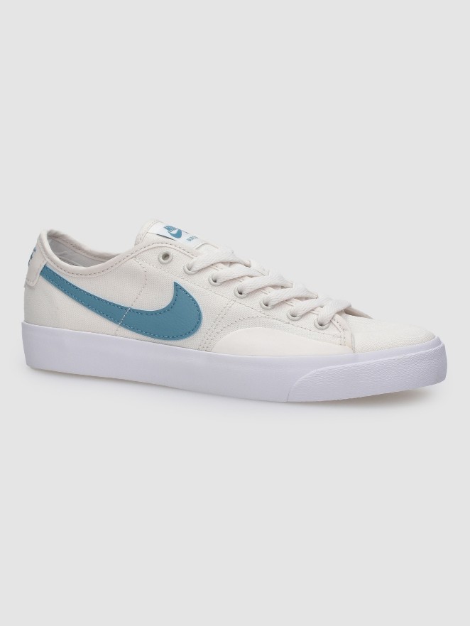 Nike SB Blazer Court Skateschuhe