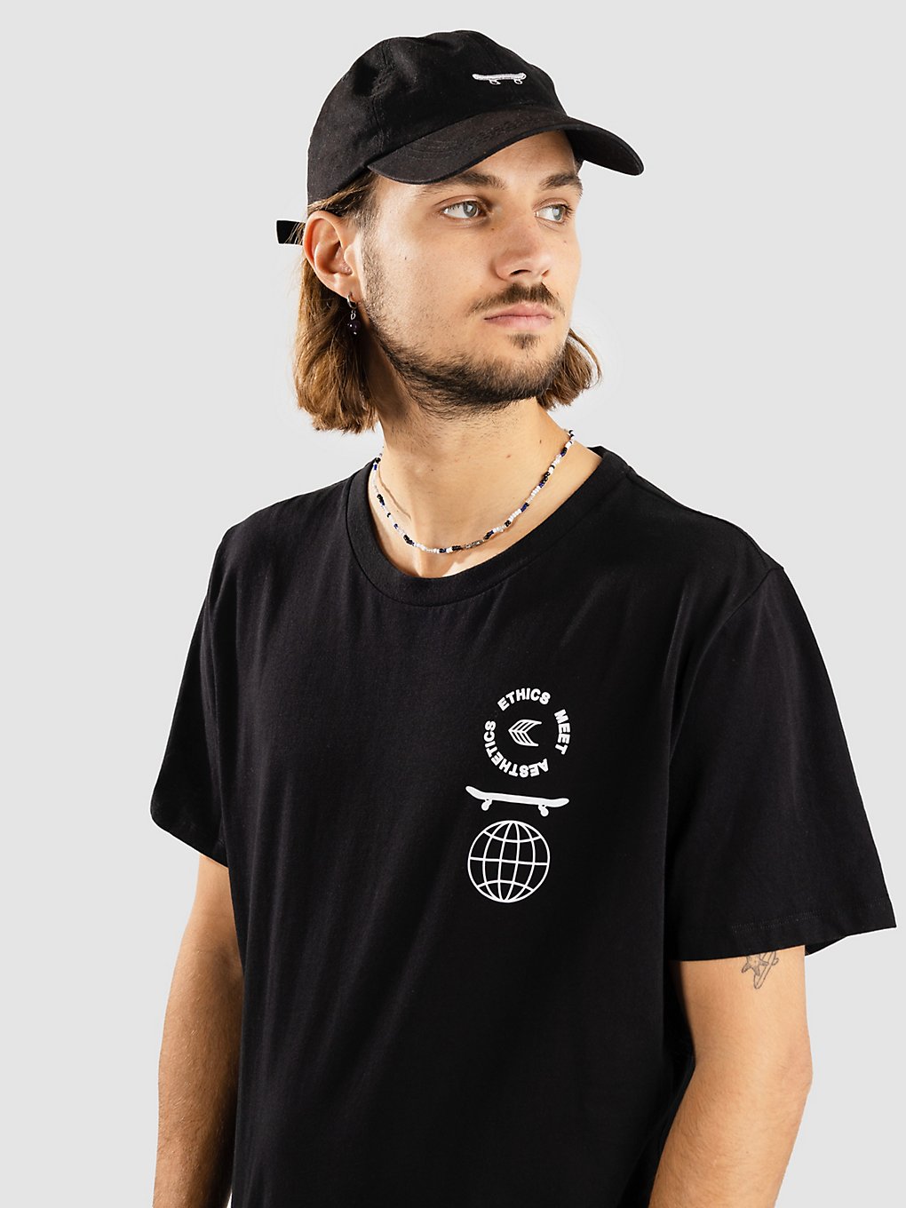 Cariuma Ethics Meets Aesthetics T-Shirt black kaufen