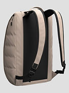Hugger Base 15L Backpack