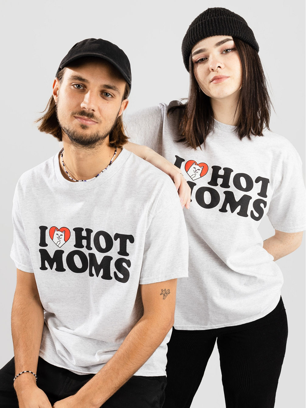 I &amp;lt;3 Hot Moms Camiseta