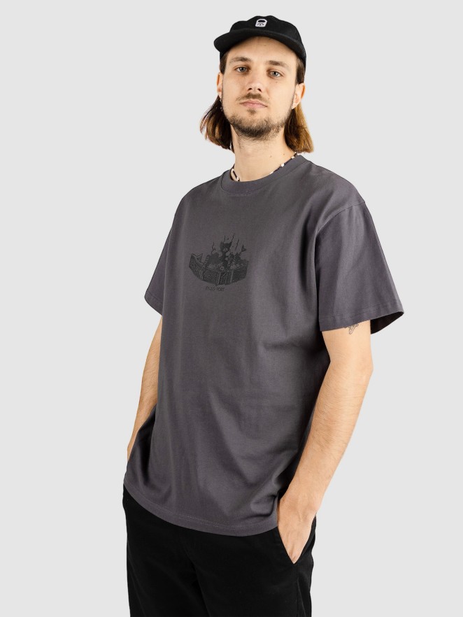 Pass Port Tinned Cat T-Shirt