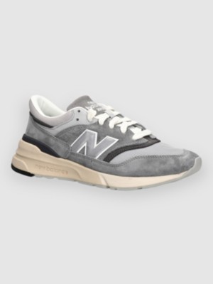 New Balance 997R Classic Sneakers