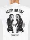 Lurking Class Trust No One Camiseta