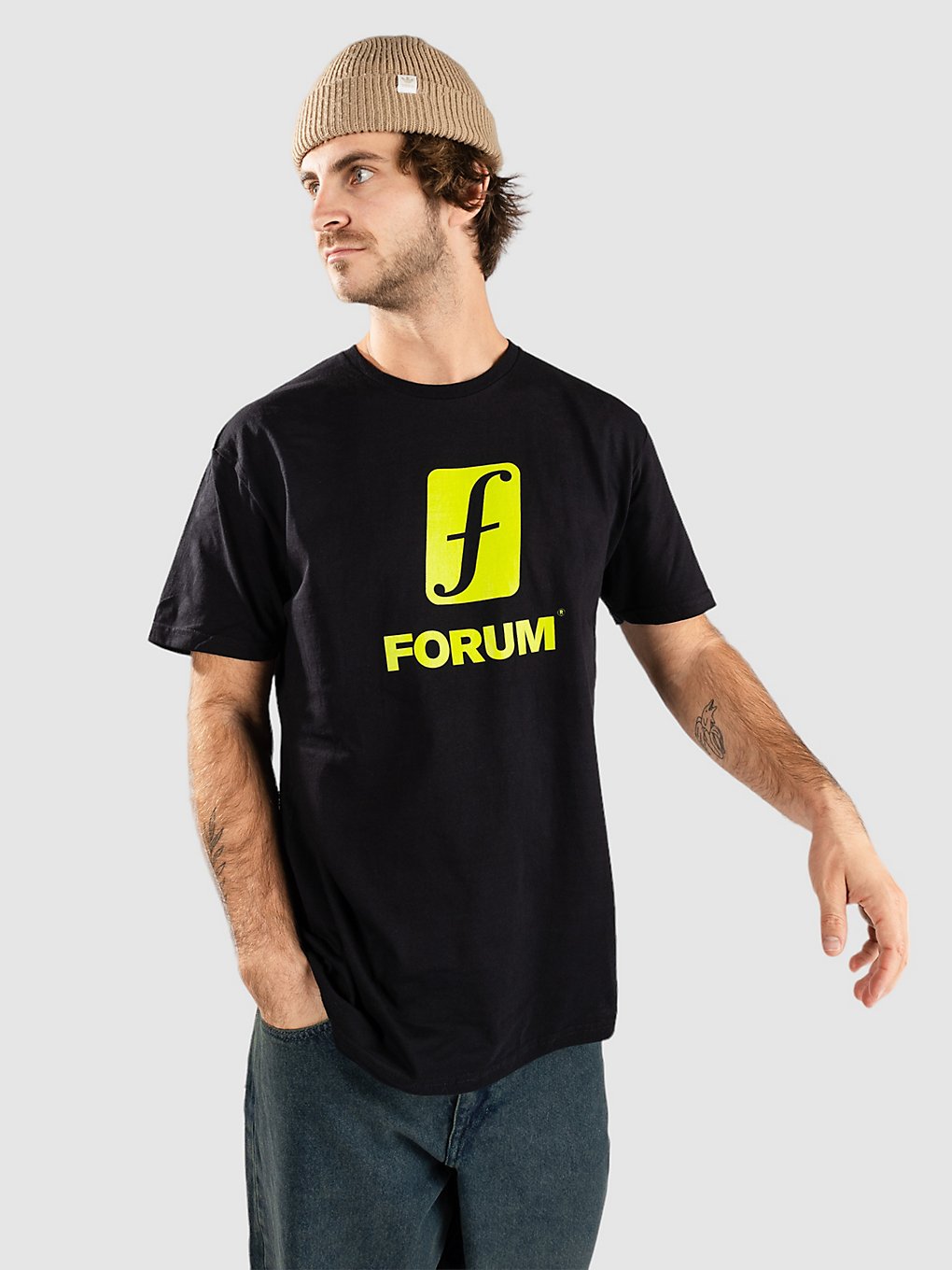 Forum Lockup T-Shirt black kaufen