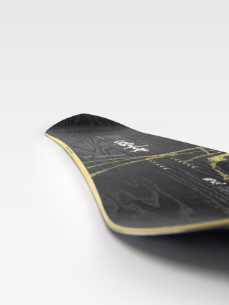 Snowboard Capita Kazu Kokubo Pro 154 – Planche 2025, Graphiques Exclusifs, Toutes Infos En Images