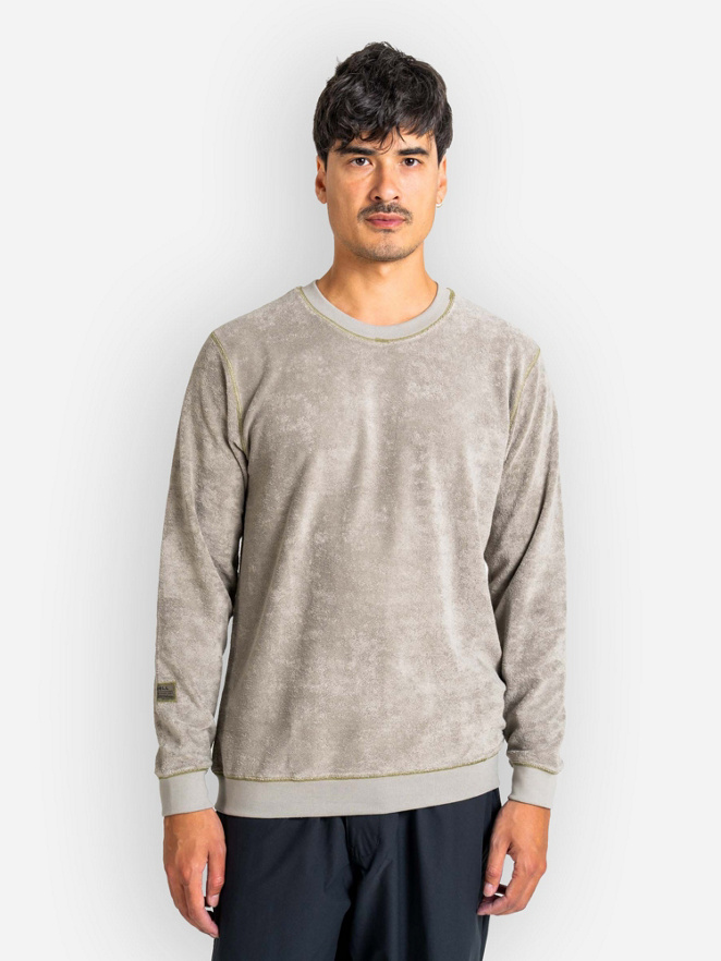 REELL Coverstitch Crewneck Sweater