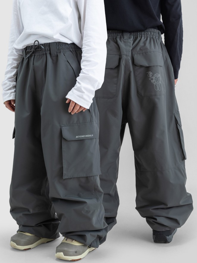 Beyond Medals Park Cargo 2L Pants