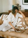 Slowtide Kingston Plush Knit Throw Odeja