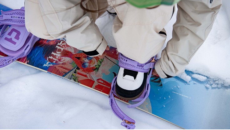 Attacco perfettamente adattato allo scarpone da snowboard