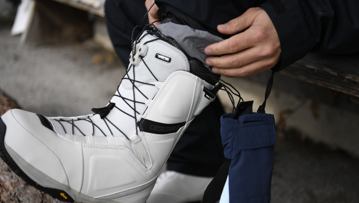 Nitro TLS snowboard boots with speed lacing