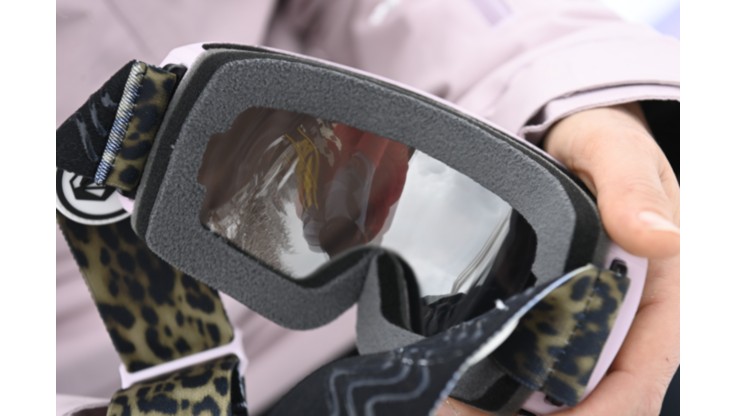 Selection of goggles with double lenses