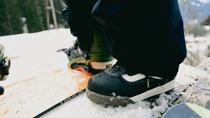 Burton snowboard boots, binding and board fitting together