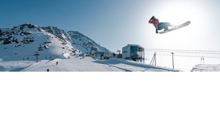 Yanneck Konda Snowboard Blue Tomato
