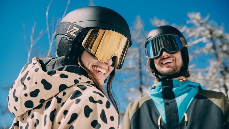 Helme und passende Snowboard-Brillen