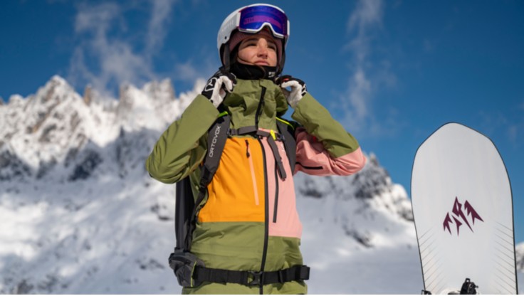 Snowboarder in breathable snowwear