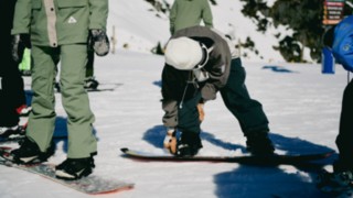 Cómo elegir fijaciones de snowboard - consejos de compra